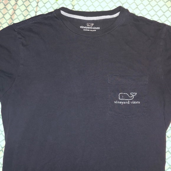 Vineyard Vines Tops - Vineyard Vines T-shirt